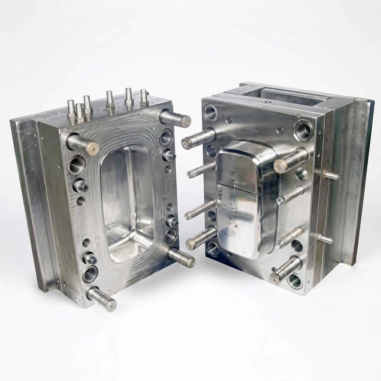 INJECTION MOULD